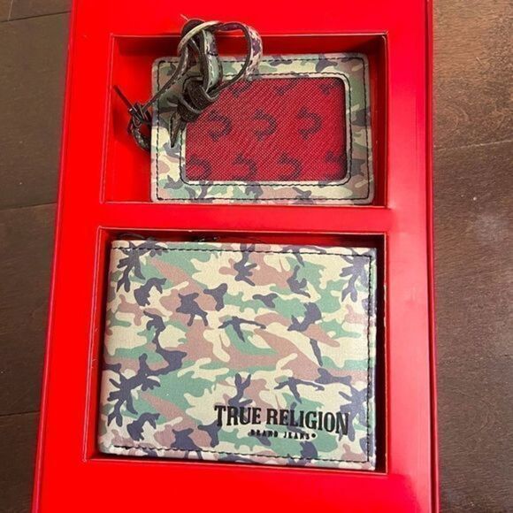 True Religion 2pc Leather Slim Fold Wallet + Luggage Tag Gift Set NIB - Picture 7 of 7